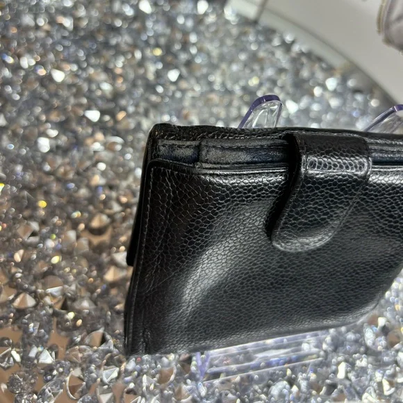 Chanel IMPERFECT CC compact bifold wallet in black caviar leather GUC - Picture 4 of 12